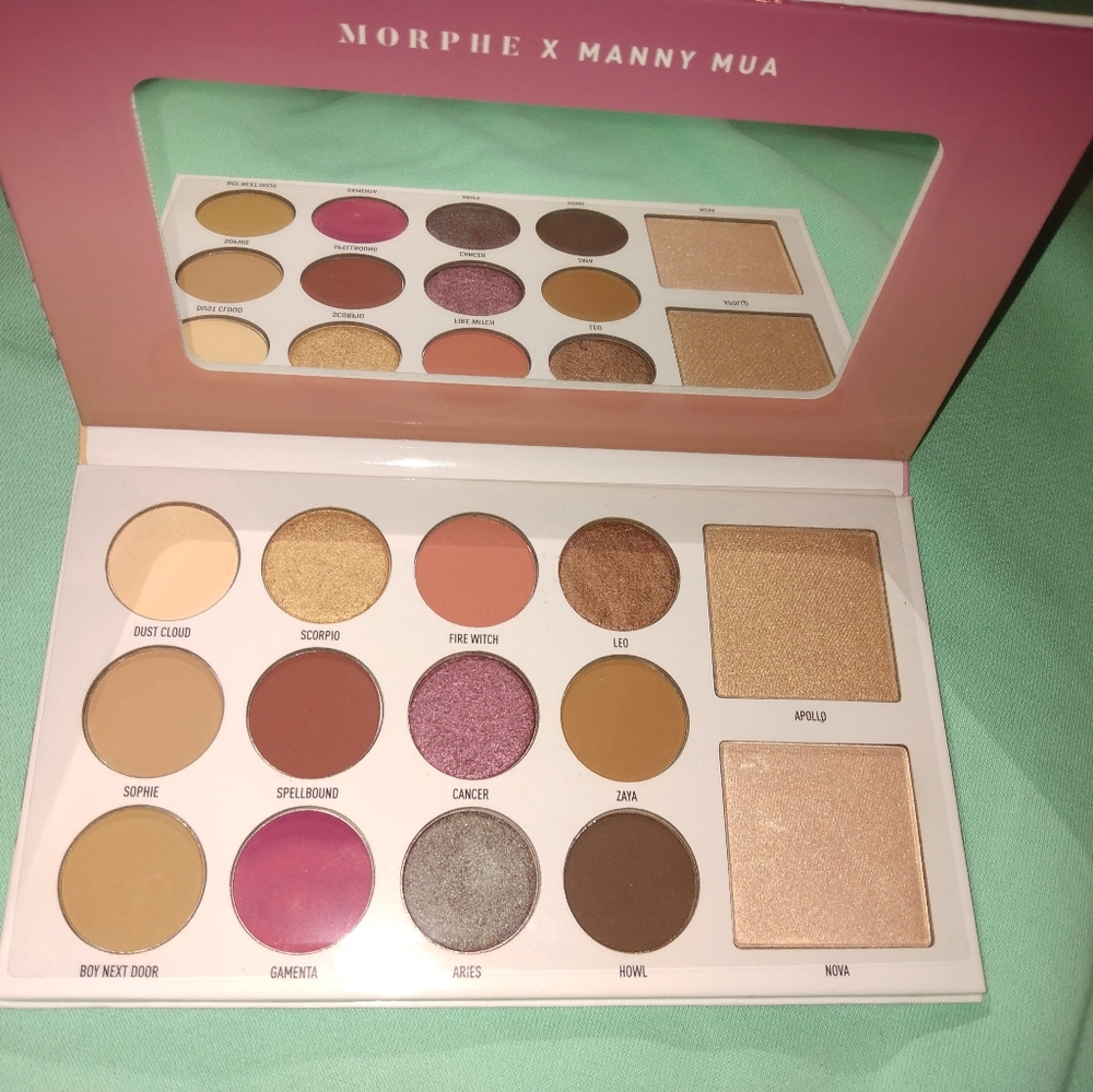 Morphe eyeshadow & highlighter palette